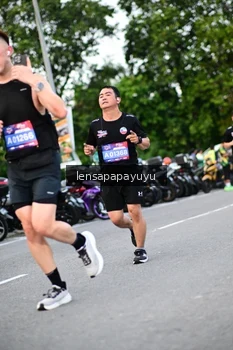 Runner Photo 4107335
