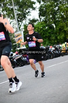 Runner Photo 4107339