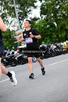 Runner Photo 4107346