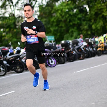 Runner Photo 4107353