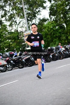 Runner Photo 4107360