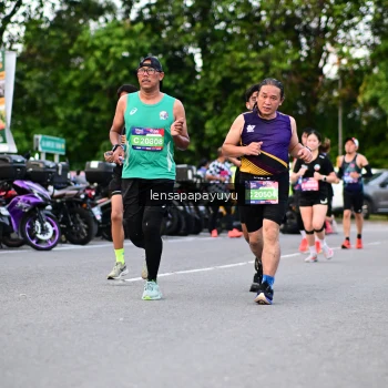 Runner Photo 4107371
