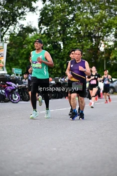 Runner Photo 4107380