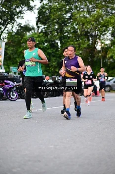Runner Photo 4107385