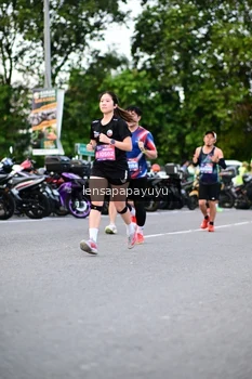 Runner Photo 4107392