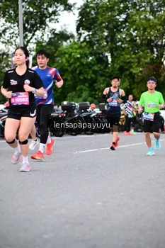 Runner Photo 4107397