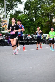 Runner Photo 4107404
