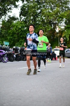Runner Photo 4107419