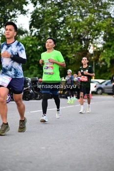 Runner Photo 4107431