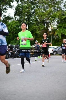 Runner Photo 4107432