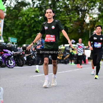Runner Photo 4107447
