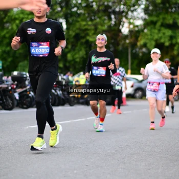Runner Photo 4107450