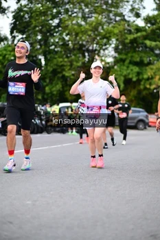 Runner Photo 4107470