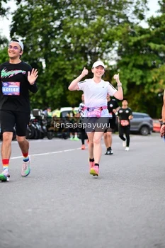 Runner Photo 4107473
