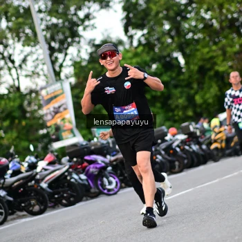 Runner Photo 4107484