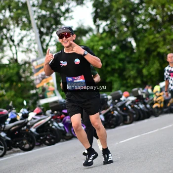 Runner Photo 4107490