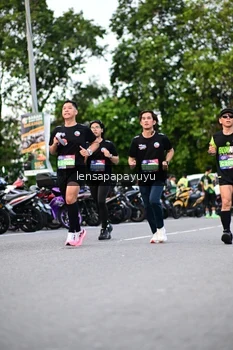 Runner Photo 4107510