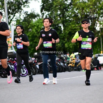 Runner Photo 4107516