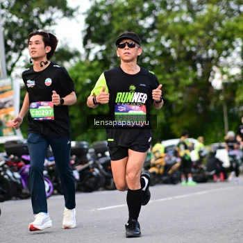 Runner Photo 4107534