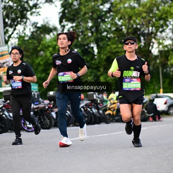 Runner Photo 4107546