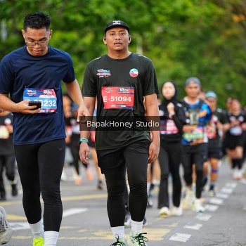 Runner Photo 4107554