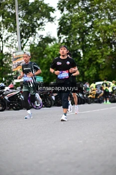 Runner Photo 4107557