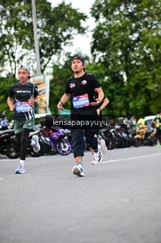 Runner Photo 4107562