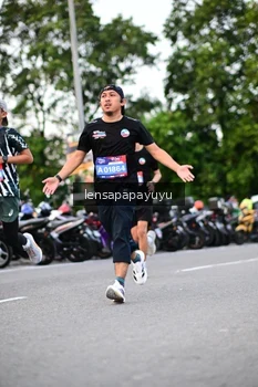 Runner Photo 4107570