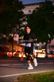 Runner Photo 4107605
