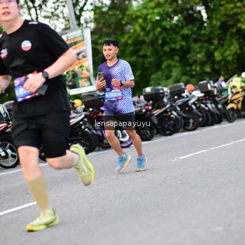 Runner Photo 4107616