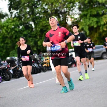 Runner Photo 4107637