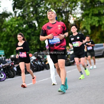 Runner Photo 4107640