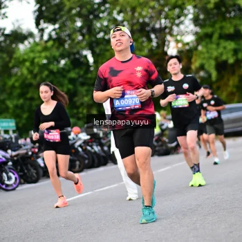 Runner Photo 4107645