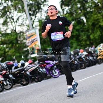 Runner Photo 4107715