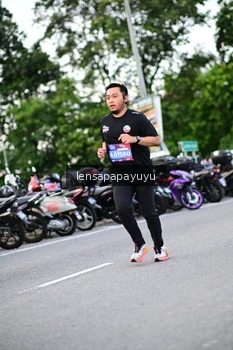 Runner Photo 4107734