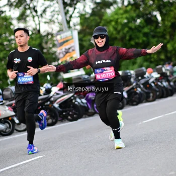 Runner Photo 4107765