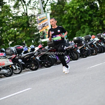 Runner Photo 4107792