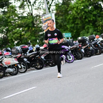 Runner Photo 4107795