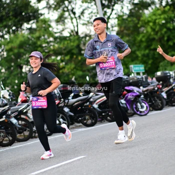 Runner Photo 4107844