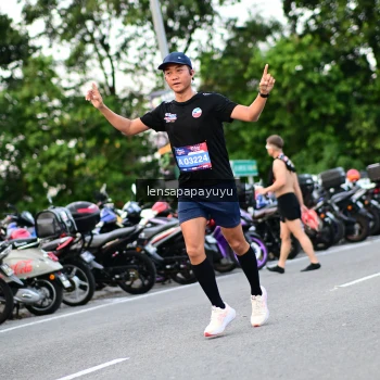 Runner Photo 4107851