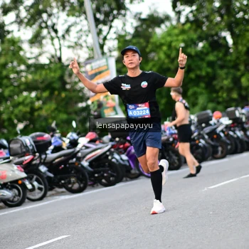 Runner Photo 4107855