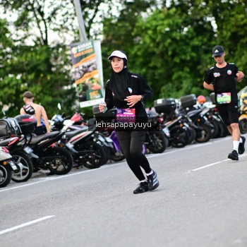 Runner Photo 4107856