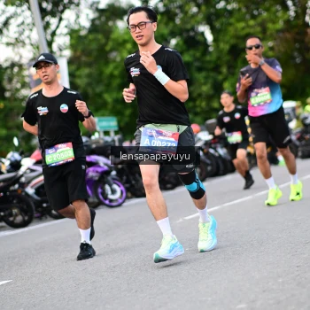 Runner Photo 4107865