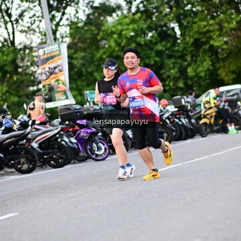 Runner Photo 4107894