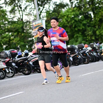 Runner Photo 4107914