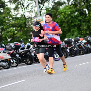 Runner Photo 4107916
