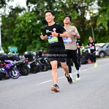 Runner Photo 4107918