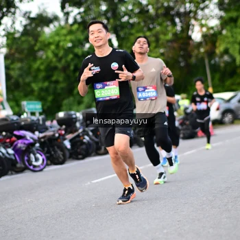 Runner Photo 4107924