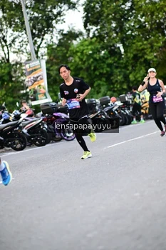 Runner Photo 4107944
