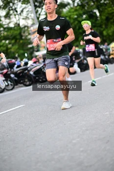 Runner Photo 4107971